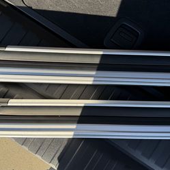 BMW X5 2019-2023 OEM (Thule) Roof Rack Ski & Snowboard Holder