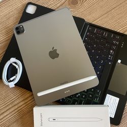 iPad Pro 11” (M2 chip / 2022 model) 4th Generation 128GB with keyboard case and stylus pen