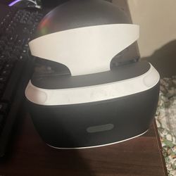 Playstation 4 VR Headset and Accessories 