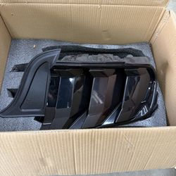 OEM 2015-2023 Ford Mustang taillight passenger