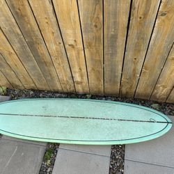 7’10” Single Fin Surfboard