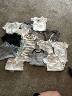 0-3 Month Bundle Of Baby Clothes (gender neutral) 