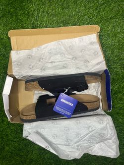 Black sandals