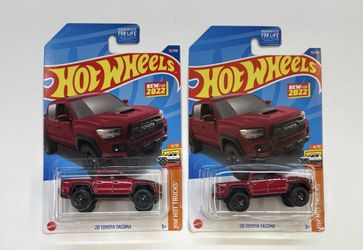 2022 HOT WHEELS HW HOT TRUCKS '20 TOYOTA TACOMA LOT OF 2 / SHIPPING ONLY 📦📦📦