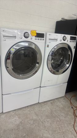 LG front lood washer and dryer set pedestal