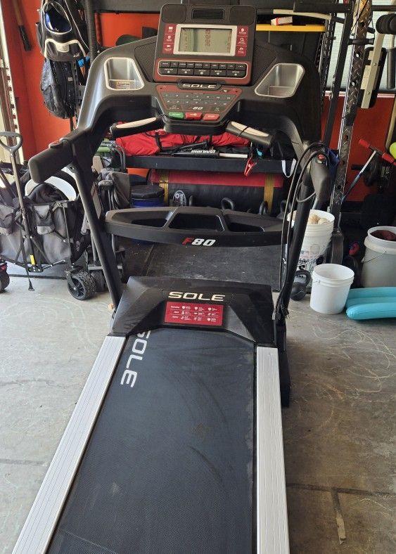 Sole F80 Treadmill