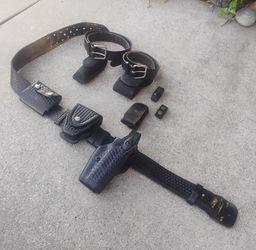 Holster Leather With Extras Size Medium/Large