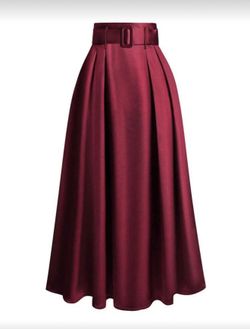 Nice women’s long  skirt. Size (L ) New never  used only $25. Falda de cintura alta para mujer, estilizante y de moda