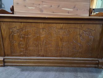 Wooden chest, wooden trunk, Storage, Hope chest, So,id oak outside, Cedar inside chest