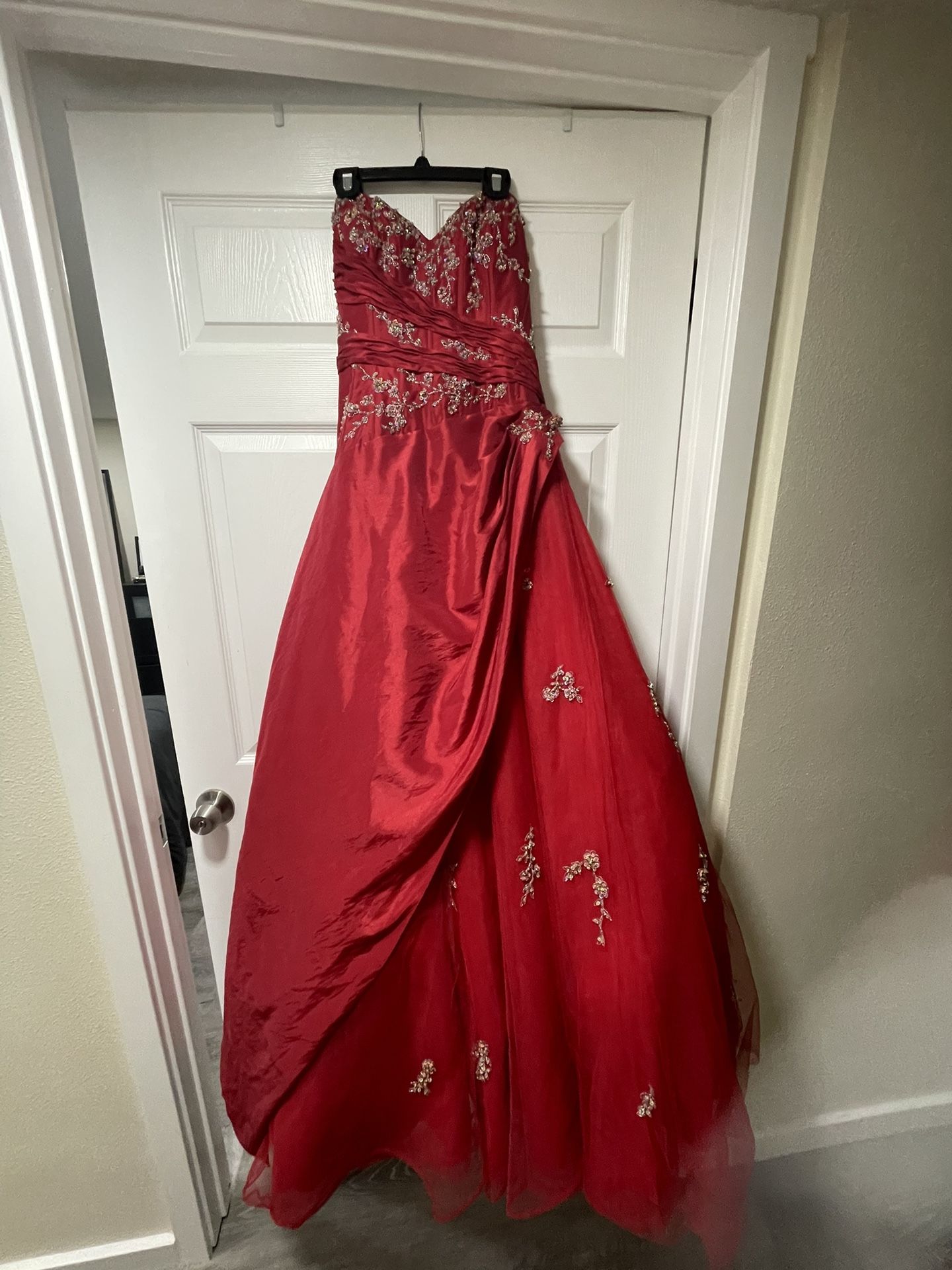 Red Ball Gown/prom Dress