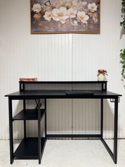 Desk, Escritorio