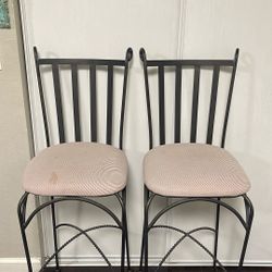 2 Metal Chairs 