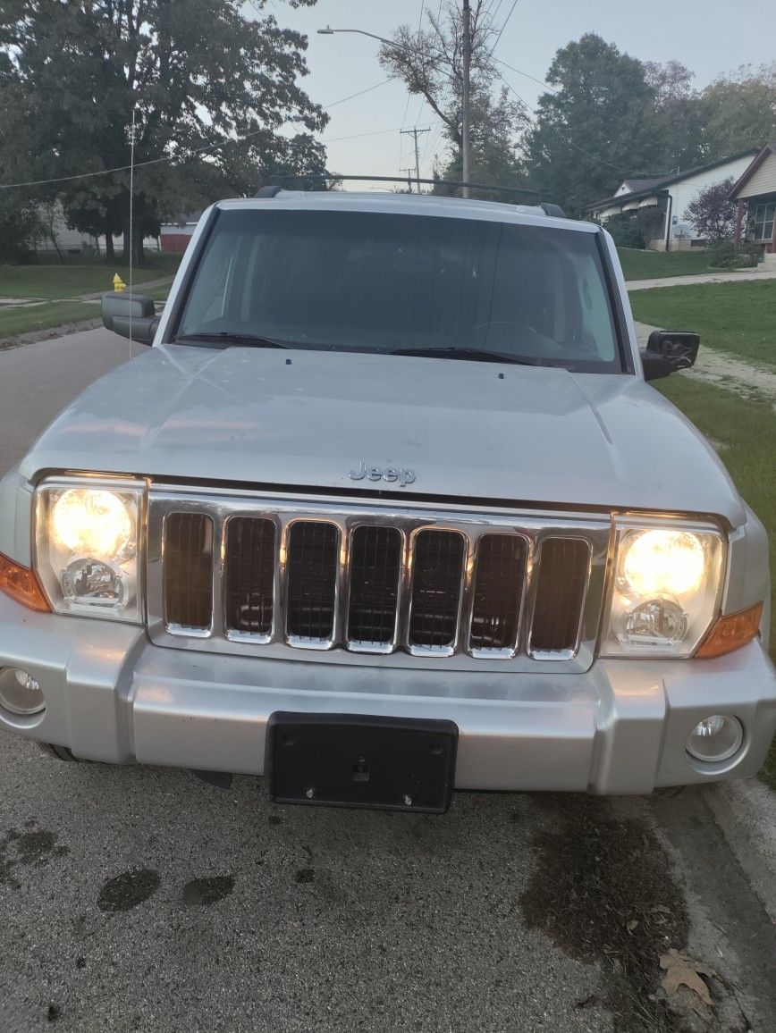 2008 Jeep Commander