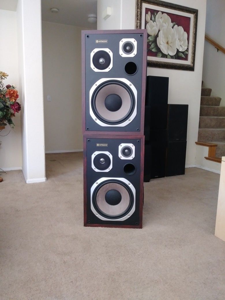 Hitachi Speakers. Works And Sounds Good.