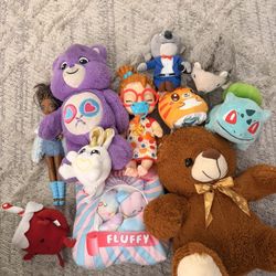 Stuffed Animals + Toys Lot 