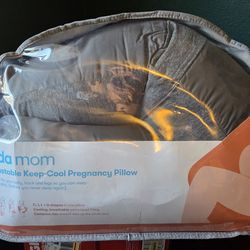 Frida Mom body pillow