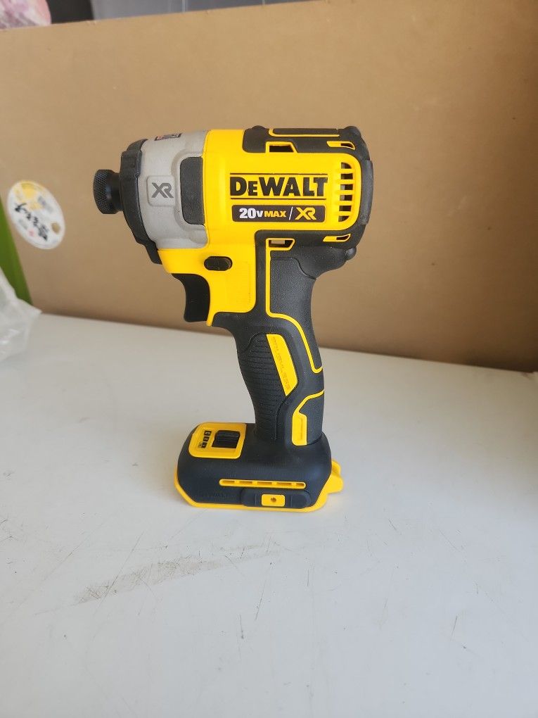 Dewalt 20v Max Xr New 3 speed brushless Motor new Impact Driver 