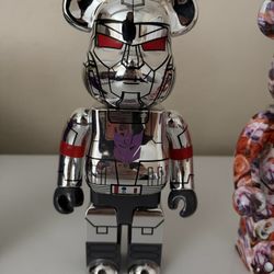 Bearbricks x Transformers 400%