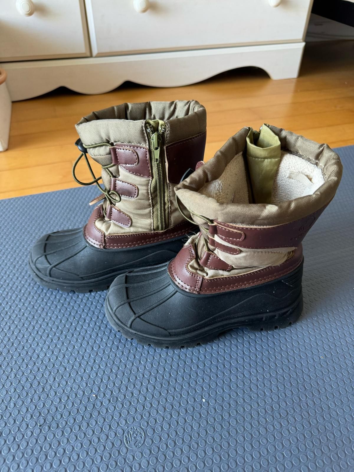 Kids Snow Boots Size 12 