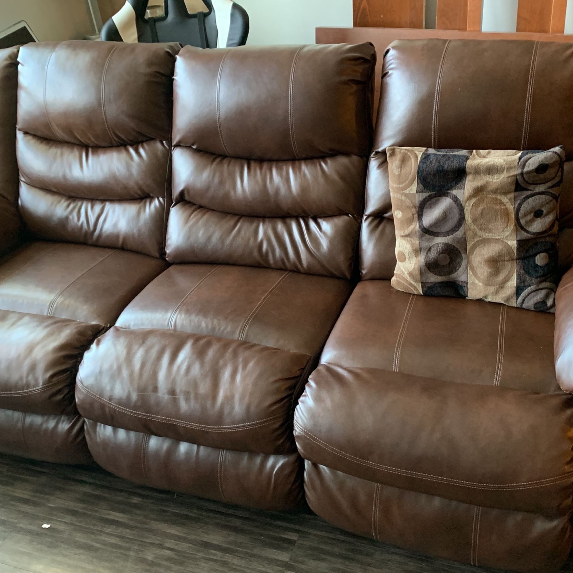 Leather Recliner Great Condition