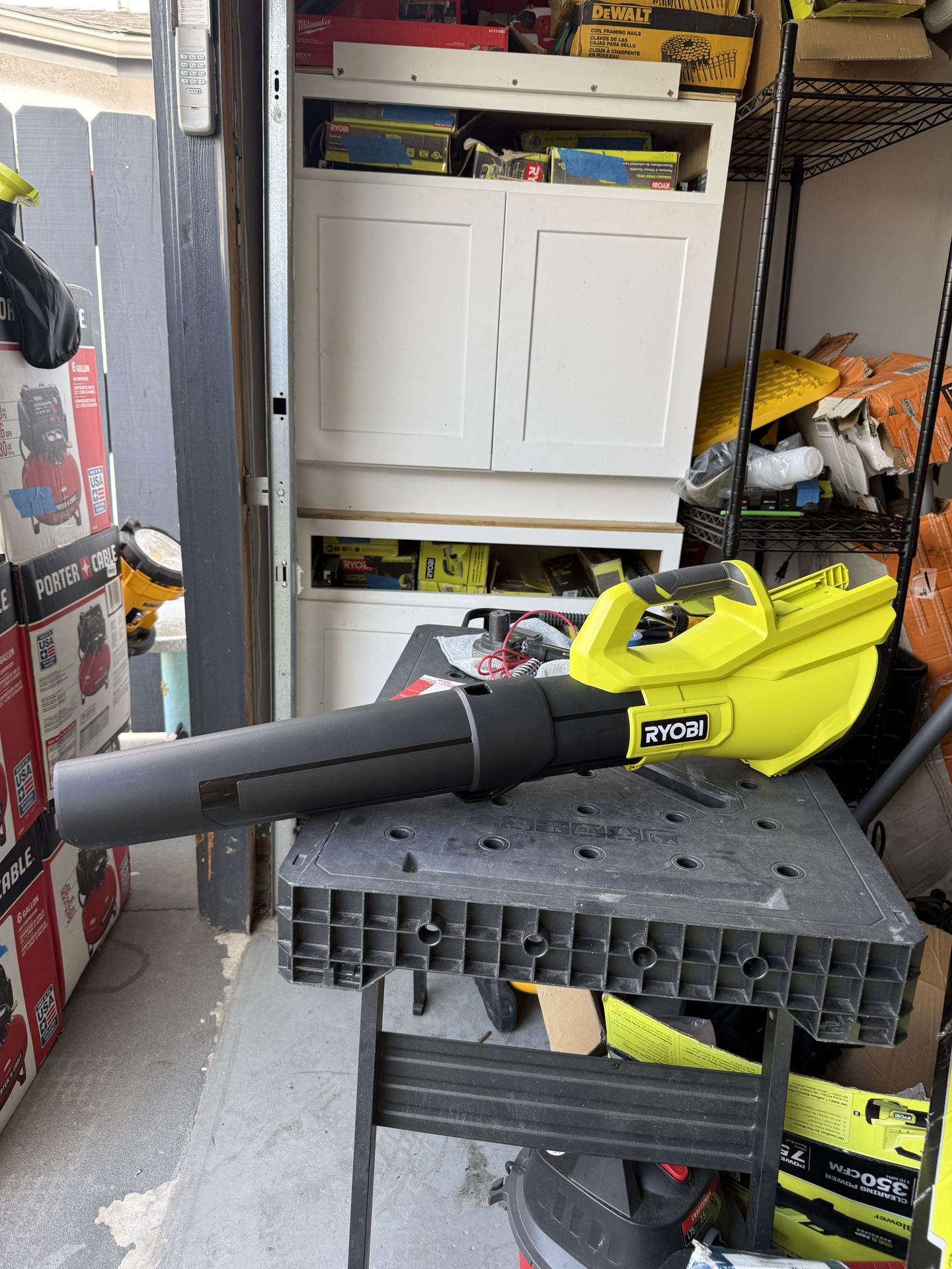 Ryobi 40V 120 MPH 550 CFM Cordless Battery Leaf Blower (Tool Only)