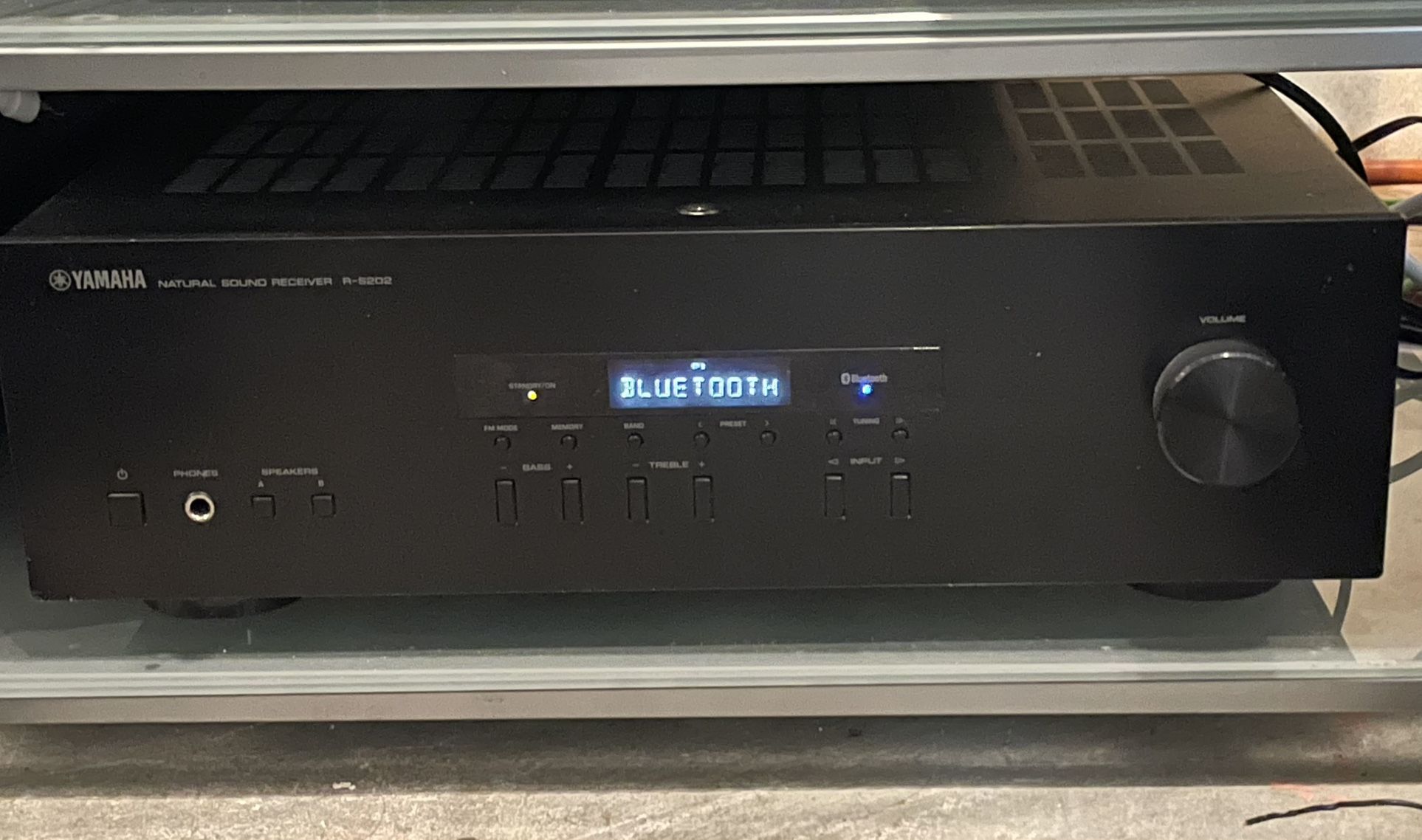 Audiophile Quality Yamaha 100W/Channel Integrated Amp with Bluetooth and Remote