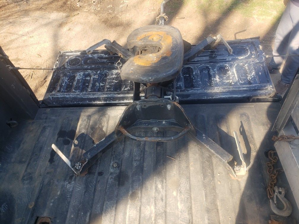 Curt Q25 Wheel Hitch