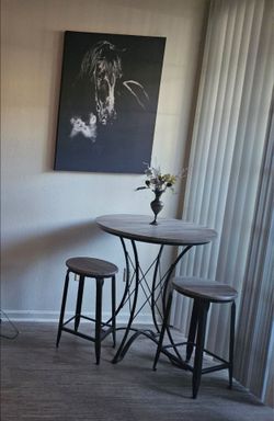 Bar Table Set + 2 stools