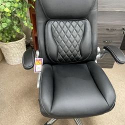 Creative office Liquidation  Sale 50-75% Off 