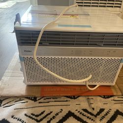 Window AC Unit 