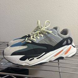 Yeezy 700 Wave Runners 
