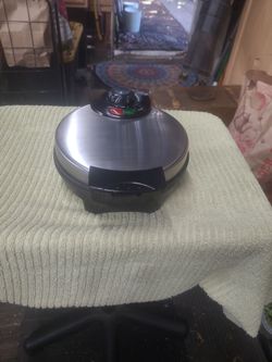 Waffle maker.