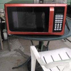 Good Hamilton Beach Microwave  In Very Clean Working Condition