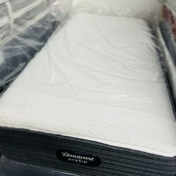 Twin Beautyrest Hybrid Mattress And Box Spring 
