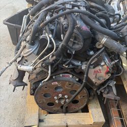 2003 Chevrolet Express 6.0 Engine Part