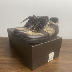 Men Gucci Shoes Size 9