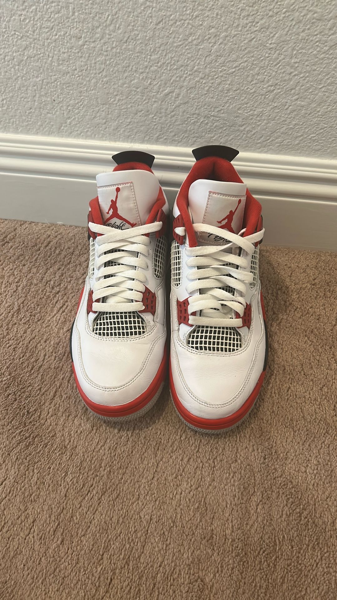 Fire Red Jordan 4s Size 9 Mens *slighly Worn*