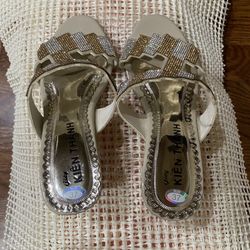 Sandals, Size 37 (size 6)