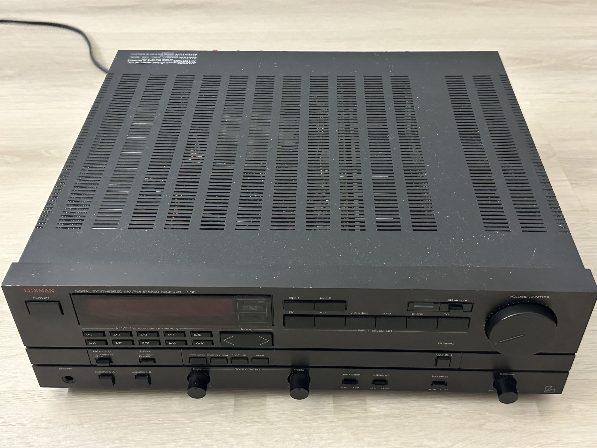Luxman R-115 Digital AM/FM Stereo Receiver
