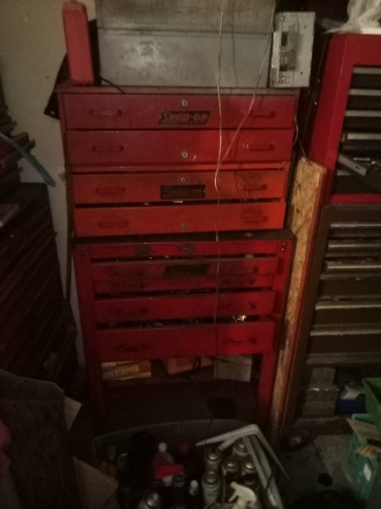 50s Snap On Roll Away Tool Chest.