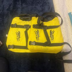 2 life  jackets  for puppy 