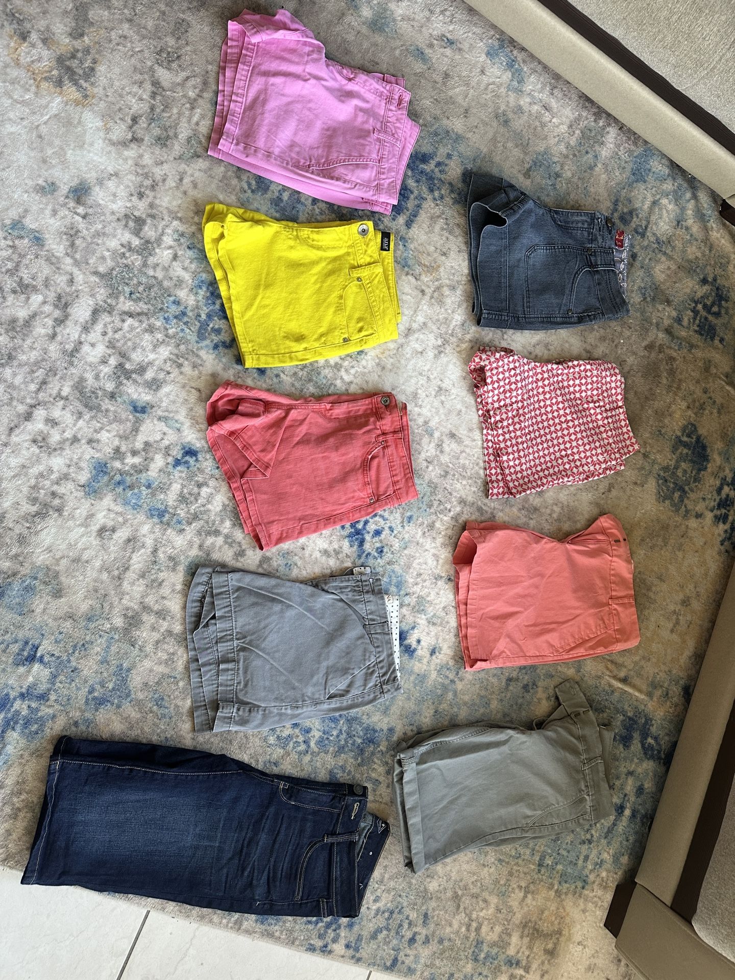 Women’s Size 6 Shorts Bundle