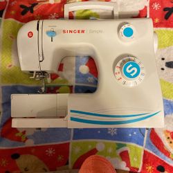 Singer Sewing Machine