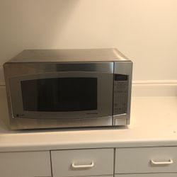 GE Profile Microwave