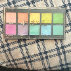 eyeshadow palette 