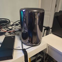 Trashcan Mac Pro 6,1