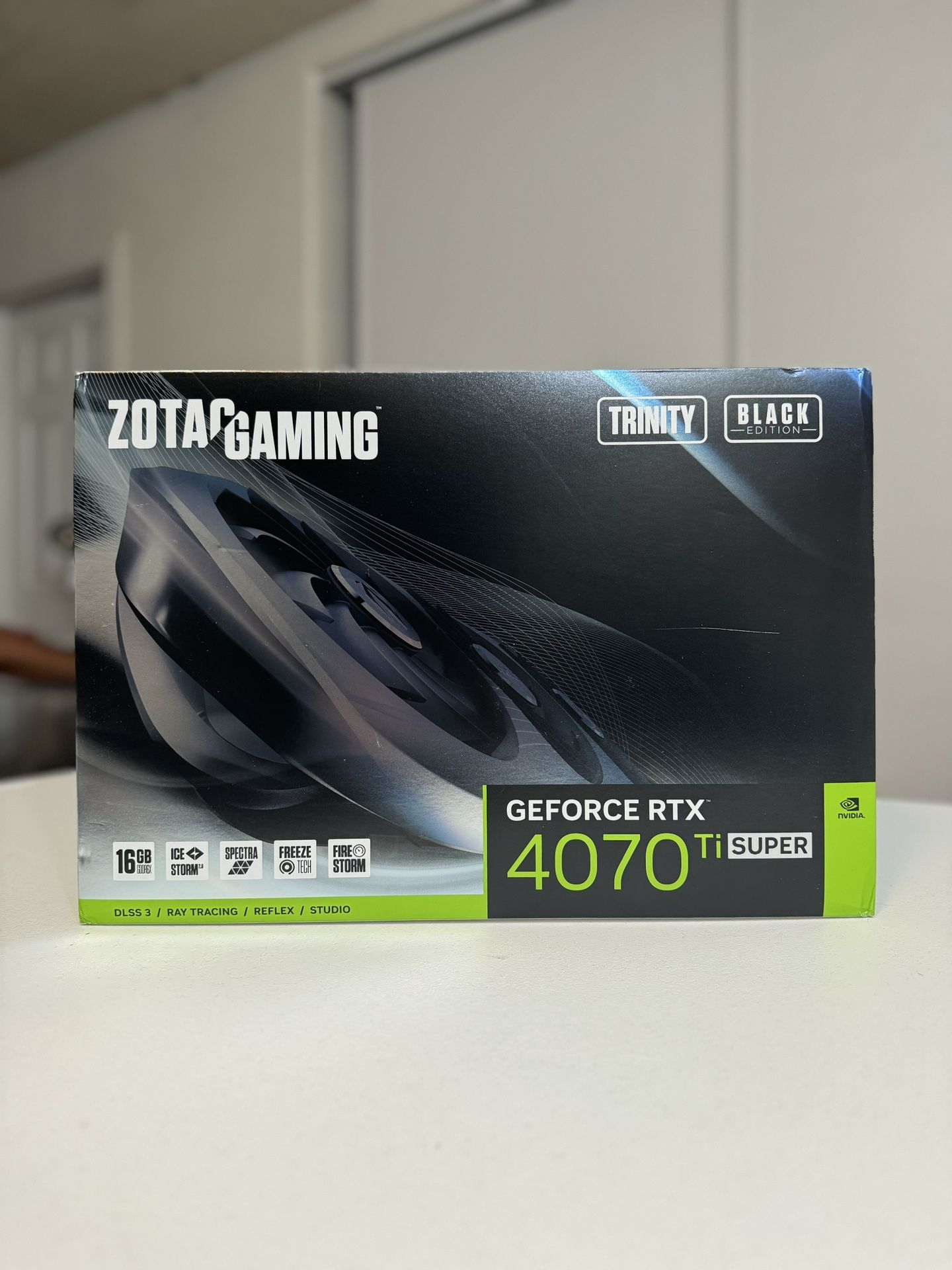 ZOTAC GAMING GEFORCE RTX 4070 Ti SUPER TRINITY BLACK 16GB