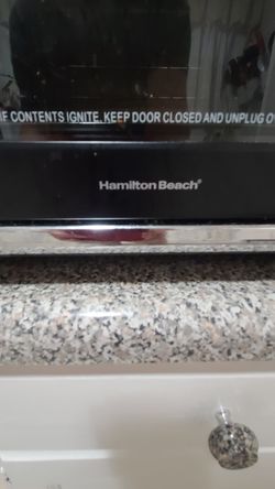 Hamilton Beach 1500-Watt 12-Slice Black Countertop Oven with