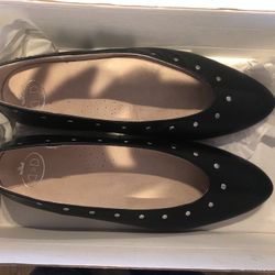 Women’s Shoes Size 37