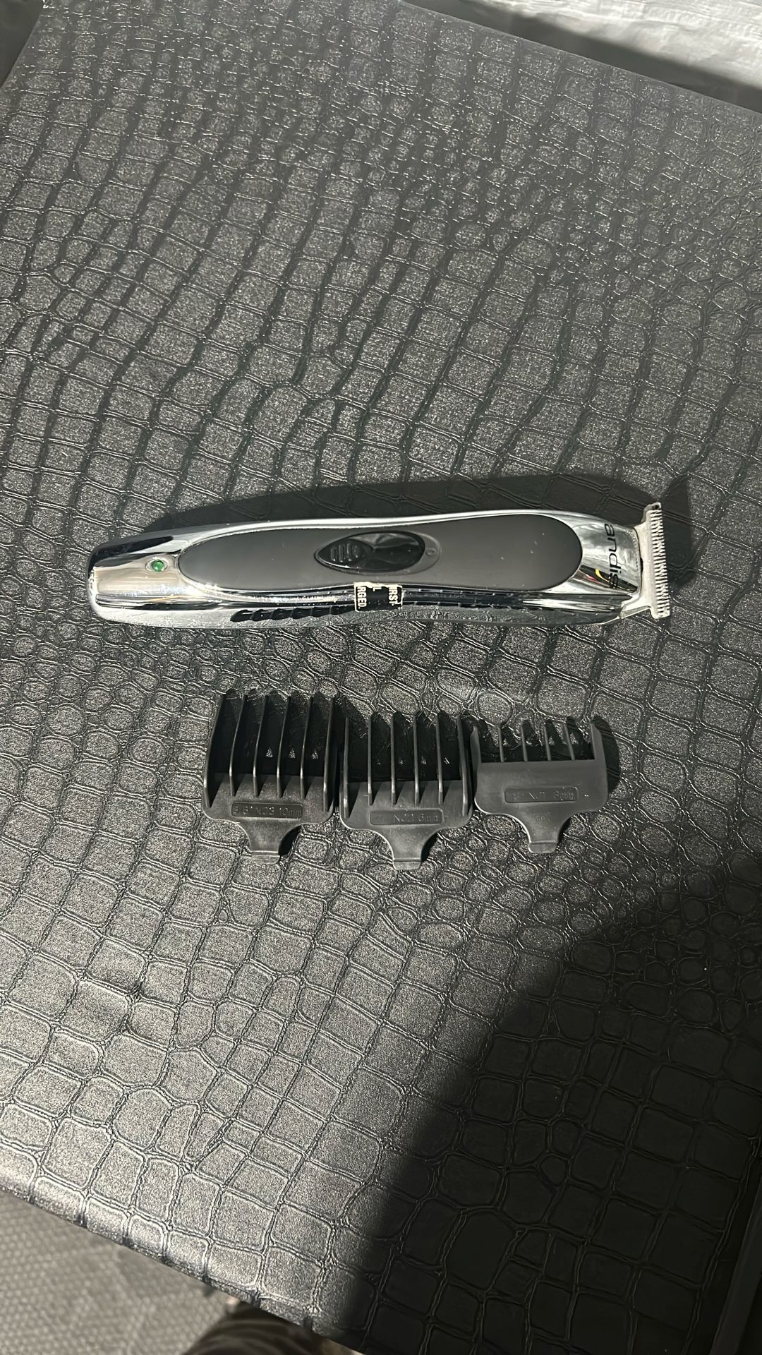 Andis Trimmer 3 Attachments $10.00.